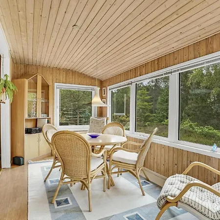 Cozy In Hadsund With Sauna * Helberskov